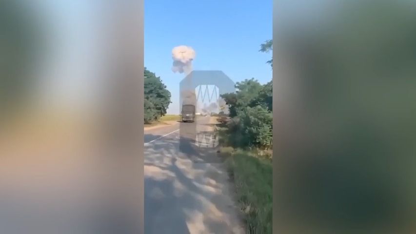 Video: Silné výbuchy na Krymu. Okolí se evakuuje, doprava je omezená